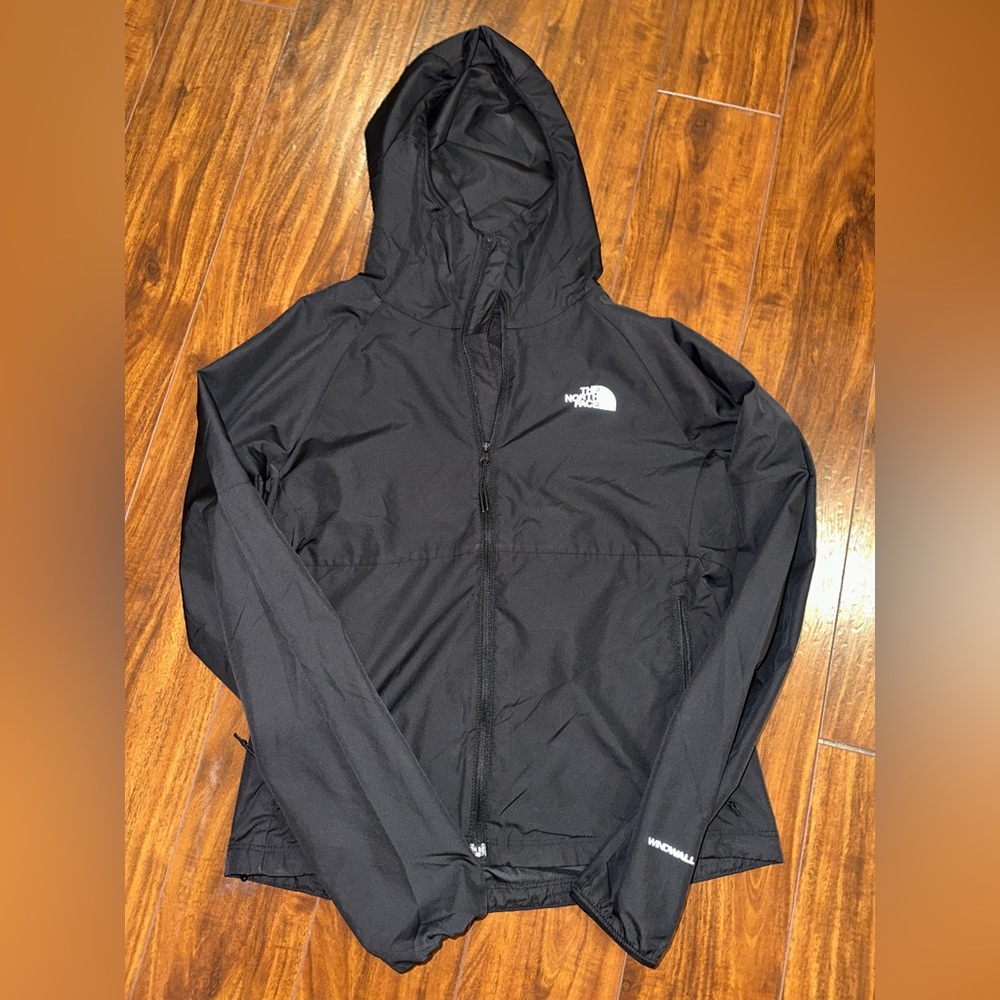 Women’s The North Face wind breaker